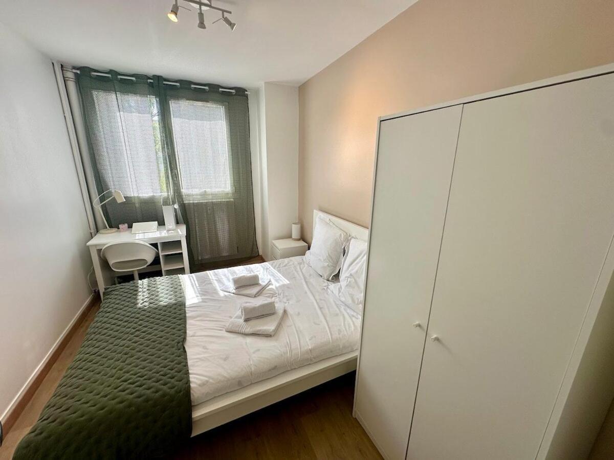 Au Coeur Du Quartier Taittinger Appartement Reims Buitenkant foto